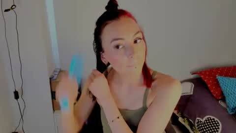 GIA WHITE Independet  online show from 11-07-25, 05:24