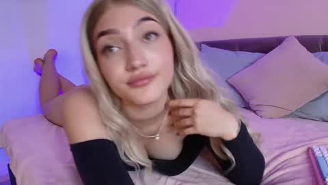 Gia online show from 01-30-25, 05:49