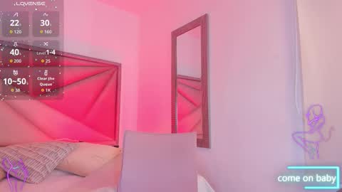 Gia  online show from 11-30-25, 06:12