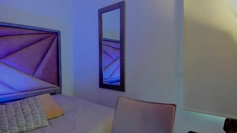 Gia  online show from 02-22-26, 06:06