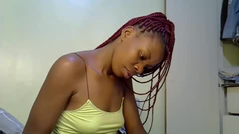 Snapshot of gianna_012 chatting on 09-17-25, 05:58 ENNY online show from 09-17-25, 05:58