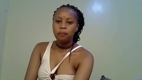 Snapshot of gianna_012 chatting on 09-20-25, 04:02 ENNY online show from 09-20-25, 04:02