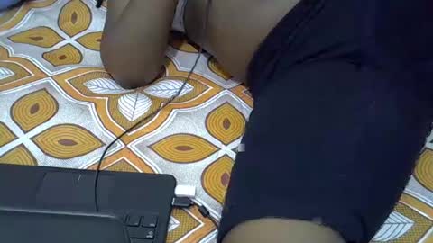 Snapshot of giannah01 chatting on 03-08-25, 08:03 Giannah online show from 03-08-25, 08:03