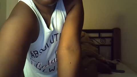 Snapshot of giannah01 chatting on 10-14-25, 08:31 Giannah online show from 10-14-25, 08:31