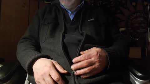 Snapshot of gianni9000000 chatting on 01-18-25, 10:17 Gianni9000000 online show from 01-18-25, 10:17