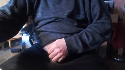 Snapshot of gianni9000000 chatting on 02-28-25, 09:36 Gianni9000000 online show from 02-28-25, 09:36