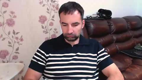 Snapshot of gianni_lion chatting on 10-31-25, 08:59 Gianni online show from 10-31-25, 08:59