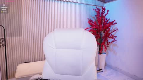 Snapshot of gianovak chatting on 10-25-25, 11:40 gianovak online show from 10-25-25, 11:40