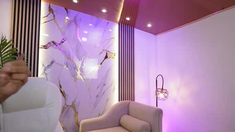 Snapshot of gianovak chatting on 11-20-25, 11:32 gianovak online show from 11-20-25, 11:32