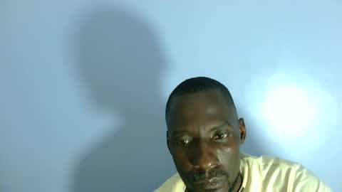 Snapshot of giant_couple chatting on 07-02-26, 10:54 giant_couple online show from 07-02-26, 10:54