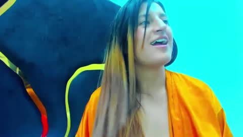 GiaRoussel online show from 02-26-25, 08:00