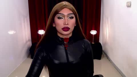 Gia X online show from 12-17-24, 03:39