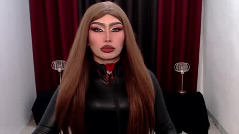 Snapshot of giaxxx01 chatting on 02-24-25, 08:38 Gia X online show from 02-24-25, 08:38