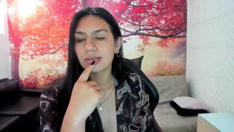 Snapshot of gigi_gilt_ chatting on 02-16-25, 01:38 Gigi 3 online show from 02-16-25, 01:38