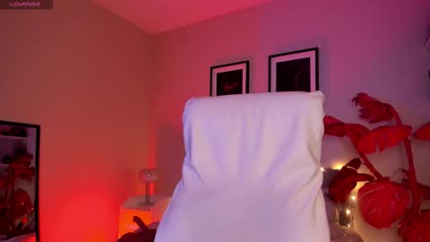 GIGI online show from 02-05-26, 05:34