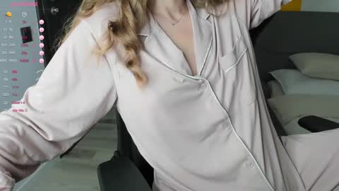 gigihadd online show from 03-04-25, 04:52