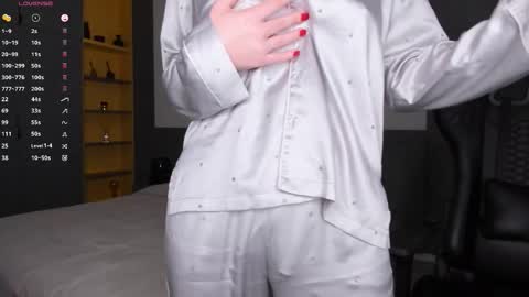 gigihadd online show from 02-19-26, 03:41