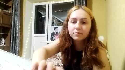 Snapshot of gigikurk chatting on 12-19-25, 05:09 Anna online show from 12-19-25, 05:09