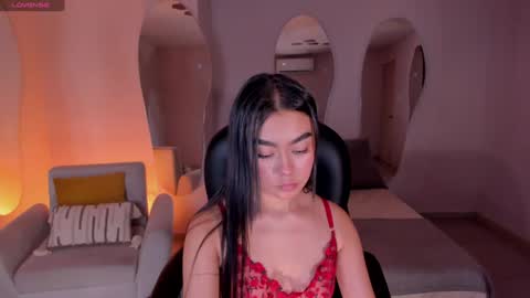 Snapshot of gigilee_ chatting on 12-08-24, 11:51 GIGI online show from 12-08-24, 11:51