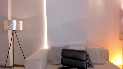 Snapshot of gigilee_ chatting on 01-30-25, 02:16 GIGI online show from 01-30-25, 02:16