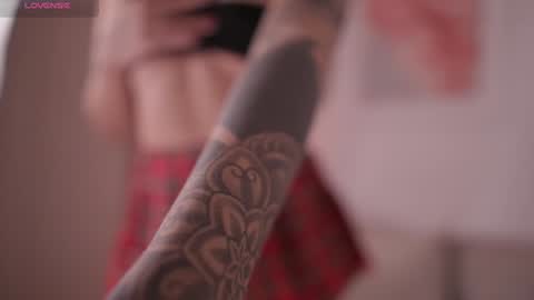 Snapshot of gigilee_ chatting on 02-04-25, 09:41 GIGI online show from 02-04-25, 09:41