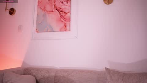 Snapshot of gigilee_ chatting on 02-06-25, 11:15 GIGI online show from 02-06-25, 11:15