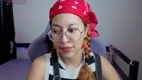 gigimooon online show from 05-18-26, 01:24