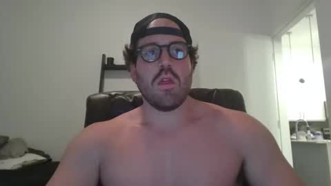 Snapshot of gildedsins1 chatting on 11-10-25, 01:15 WildBoyVibes online show from 11-10-25, 01:15