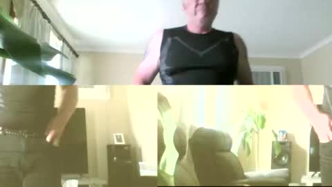 Snapshot of gimmmieoooo chatting on 12-26-24, 05:37 gimmmieoooo online show from 12-26-24, 05:37