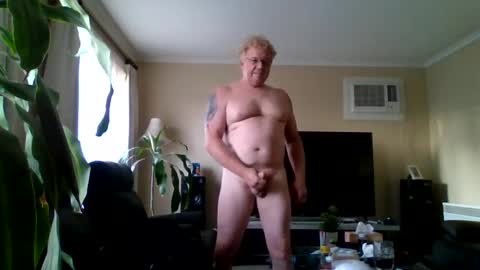 Snapshot of gimmmieoooo chatting on 03-06-25, 08:19 gimmmieoooo online show from 03-06-25, 08:19