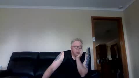 Snapshot of gimmmieoooo chatting on 09-14-25, 03:16 gimmmieoooo online show from 09-14-25, 03:16