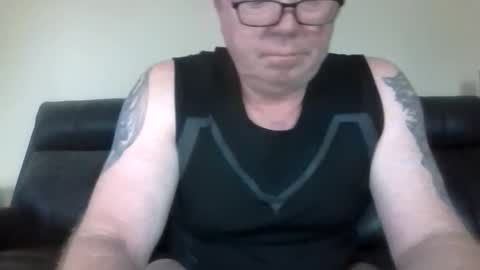 Snapshot of gimmmieoooo chatting on 04-06-26, 01:03 gimmmieoooo online show from 04-06-26, 01:03