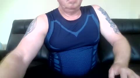 Snapshot of gimmmieoooo chatting on 04-06-26, 05:19 gimmmieoooo online show from 04-06-26, 05:19