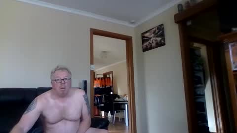 gimmmieoooo online show from 05-15-26, 11:01