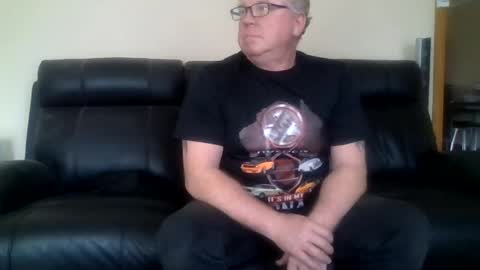 Snapshot of gimmmieoooo chatting on 06-14-26, 04:36 gimmmieoooo online show from 06-14-26, 04:36