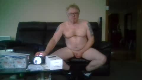 Snapshot of gimmmieoooo chatting on 06-30-26, 06:25 gimmmieoooo online show from 06-30-26, 06:25