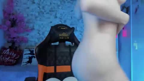 Gina online show from 03-27-26, 01:22