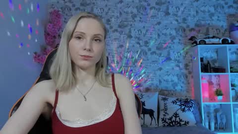 Snapshot of gina_lovelyy chatting on 04-29-26, 01:53 Gina online show from 04-29-26, 01:53