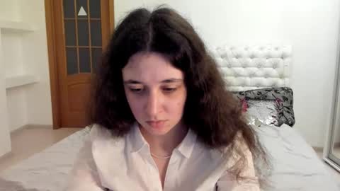 Kate online show from 11-02-25, 09:22