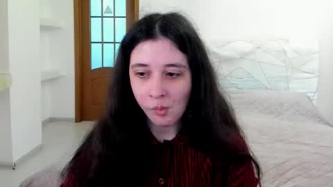 Kate online show from 03-25-26, 09:04