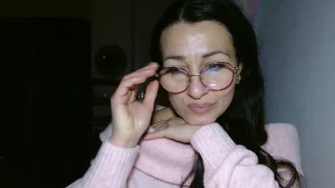 Snapshot of ginaoneon chatting on 01-20-25, 11:10 GinaONeon online show from 01-20-25, 11:10