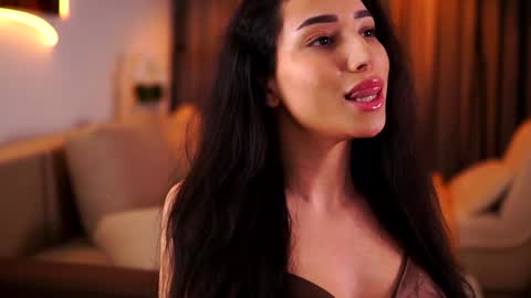 Snapshot of ginavalentinna chatting on 02-05-25, 11:17 Gina online show from 02-05-25, 11:17