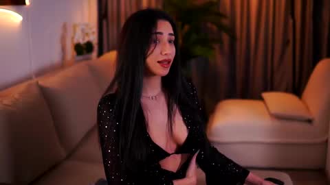 Snapshot of ginavalentinna chatting on 02-20-25, 07:52 Gina online show from 02-20-25, 07:52