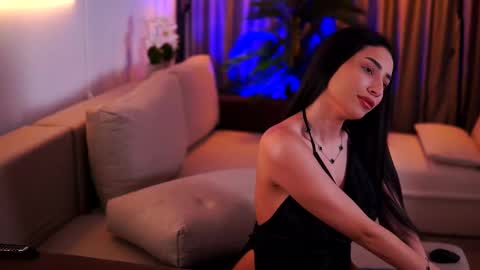 Snapshot of ginavalentinna chatting on 02-22-25, 10:52 Gina online show from 02-22-25, 10:52