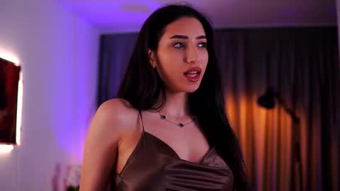 Snapshot of ginavalentinna chatting on 03-08-25, 08:46 Gina online show from 03-08-25, 08:46