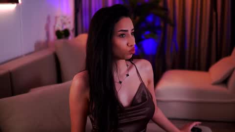 Snapshot of ginavalentinna chatting on 03-09-25, 02:50 Gina online show from 03-09-25, 02:50