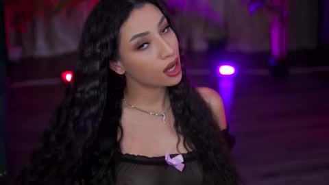 Snapshot of ginavalentinna chatting on 09-17-25, 07:04 Gina online show from 09-17-25, 07:04