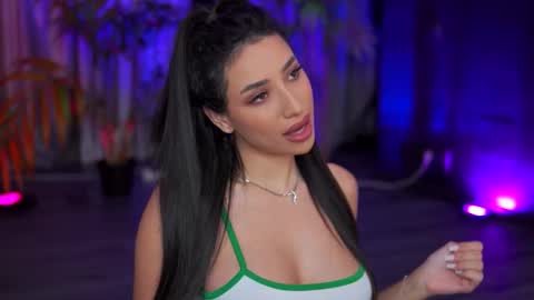 Snapshot of ginavalentinna chatting on 10-03-25, 07:11 Gina online show from 10-03-25, 07:11