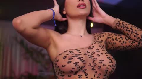 Snapshot of ginavalentinna chatting on 01-10-26, 07:48 Gina online show from 01-10-26, 07:48