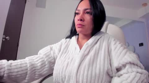 Ginebra Ness online show from 10-24-25, 12:34